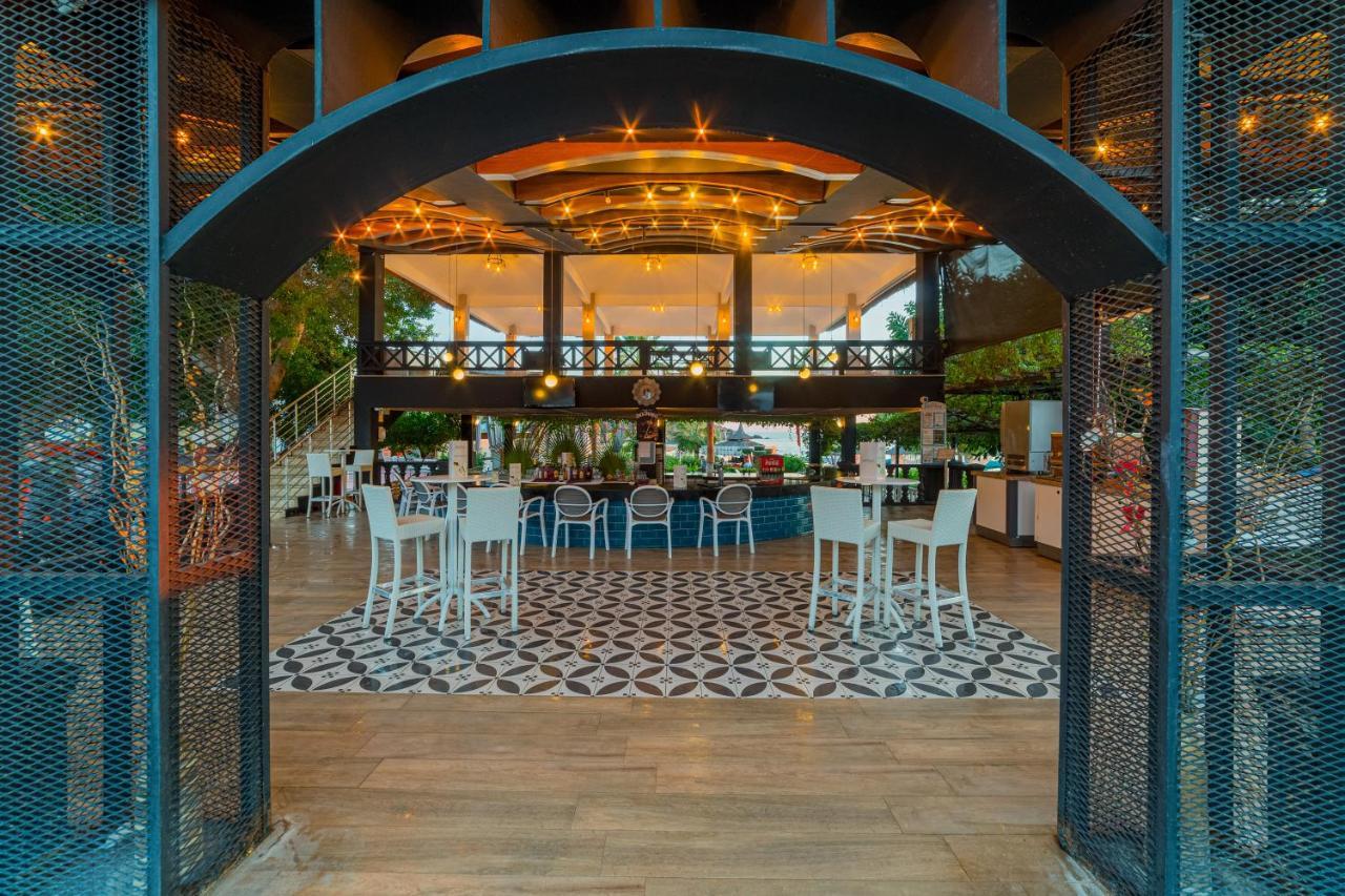 Justiniano Club Alanya Hotel Окурджалар Екстериор снимка