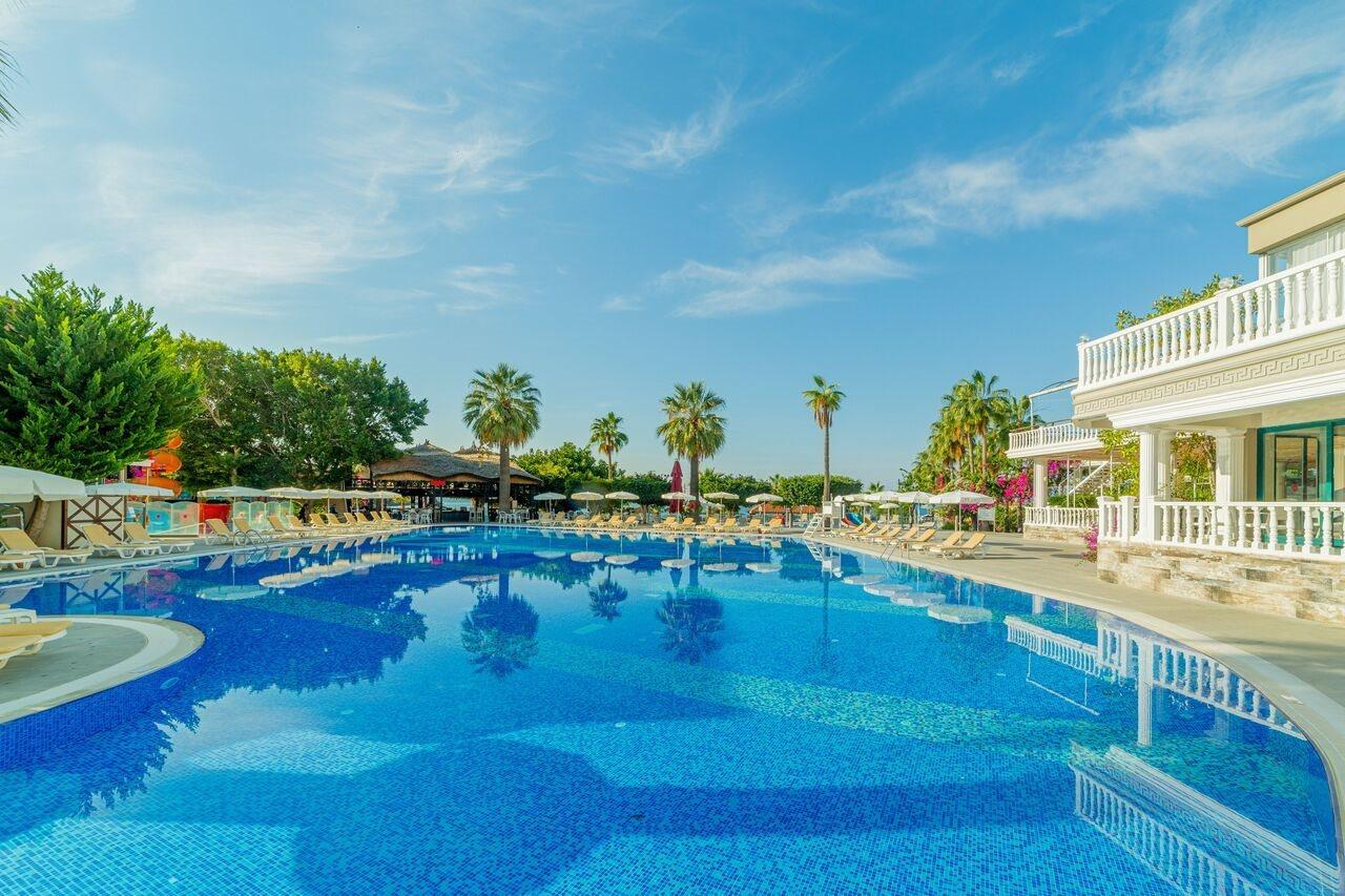 Justiniano Club Alanya Hotel Окурджалар Екстериор снимка