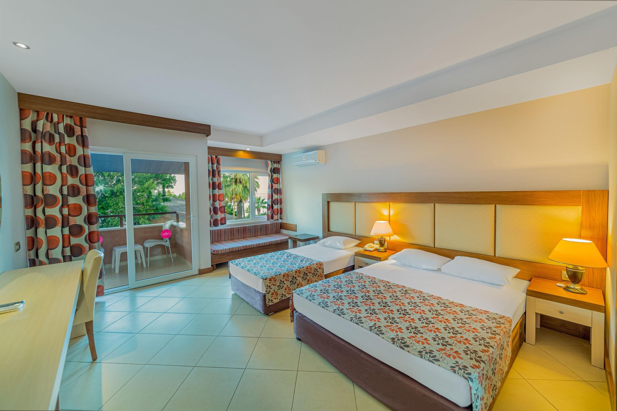 Justiniano Club Alanya Hotel Окурджалар Екстериор снимка