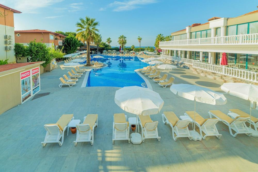 Justiniano Club Alanya Hotel Окурджалар Екстериор снимка